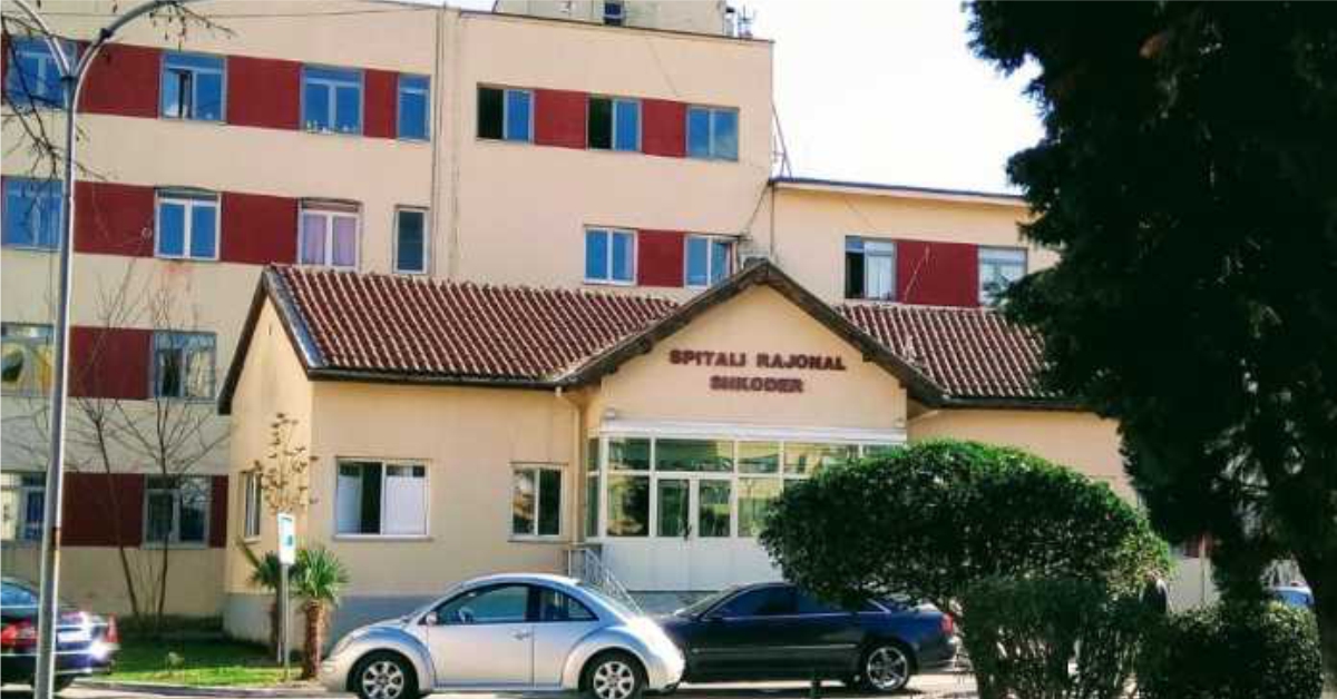 E RËNDË – 42- vjeçari nga Shkodra mbërrin pa shenja jete në Spitalin Rajonal, dyshimet e para të policisë