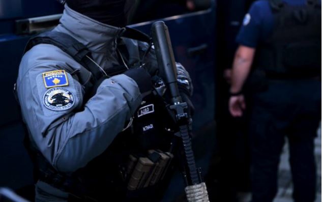 E rëndë/ Qëllohet për vdekje një person, policia arreston autorin e krimit, i sekuestrohet pistoleta me fishekë