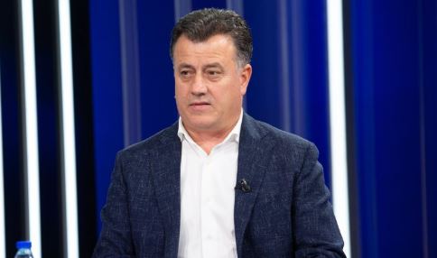 ‘Edhe për ty ka hetime, për…’, Gazetari i plas “bombën” Nokës