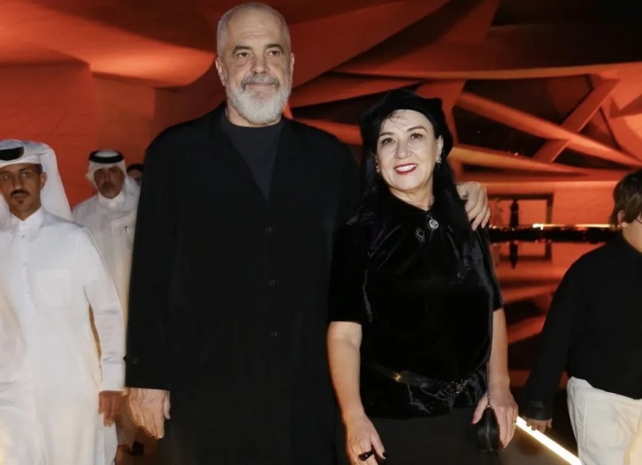 “Edi dhe Balluku i kanë vjedhur shqiptarët”/ Blushi, reagon ashpër: Shqipëria nën ujë, Rama në tapetin e kuq