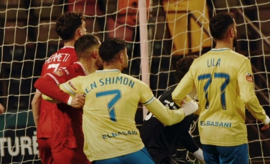 Elbasani ndalet nga Partizani, por merr i vetëm kreun e renditjes! Teuta mund Vllazninë në Shkodër