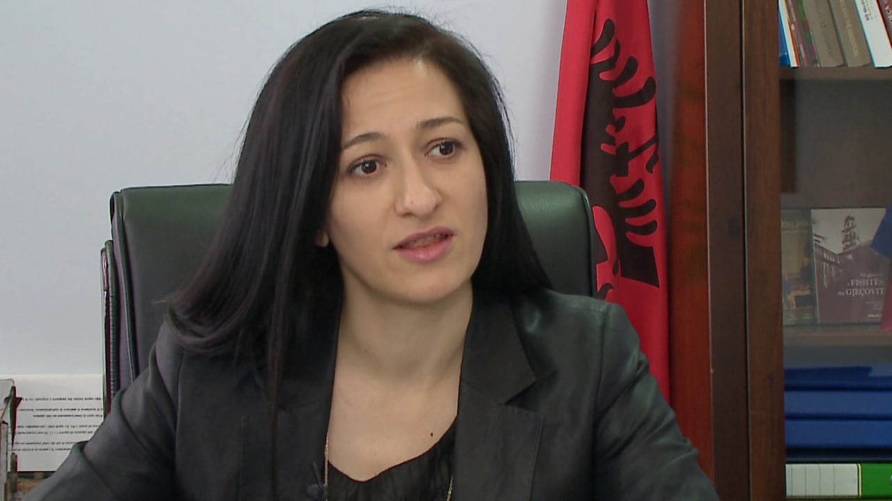 Emërim pa garë në krye të arsimit/ Besnikët e ministrave, Arta Dollani mori drejtimin e arsimit parauniversitar pa konkurrencë