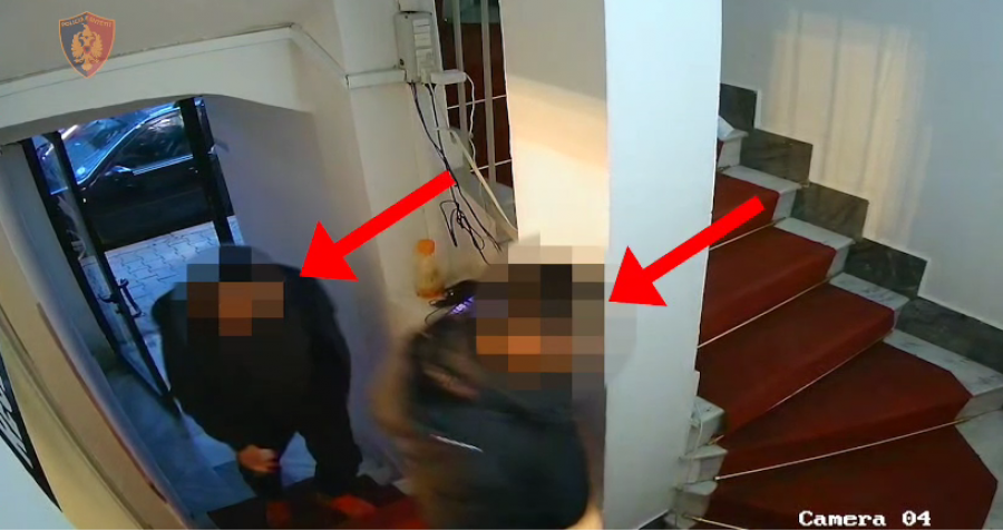 EMRAT/ Mashtronin qytetarët përmes faqeve të rreme të Postës Shqiptare, arrestohen dy kinezët në Tiranë