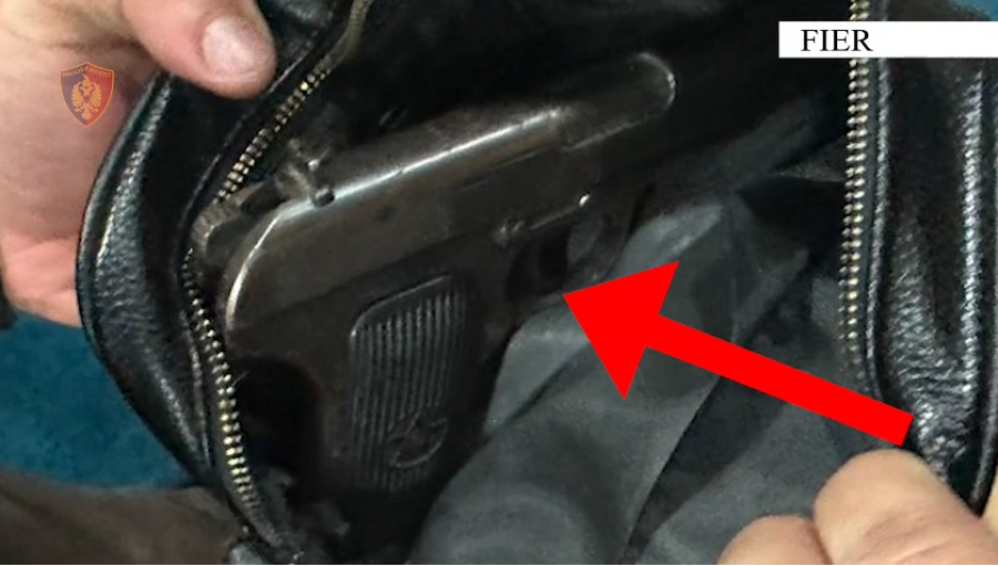 EMRI/ I dënuar më parë për vrasje/ 57-vjeçari në Fier kapet me armë