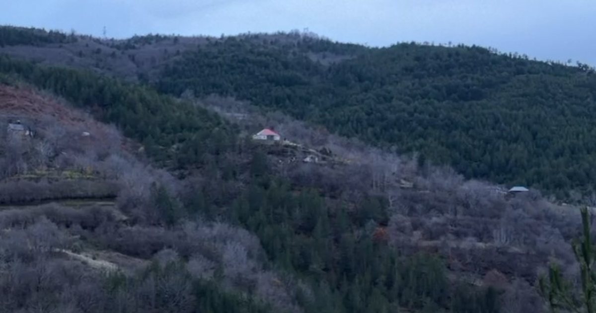 EMRI/ Identifikohet edhe personi i dytë në Orosh, i ndjekur nga Antiterrori! Policia dërgon për negociata vëllain e 24-vjeçarit