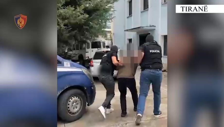 EMRI/ Po transportonte 23.6 kg kanabis drejt Kosovës, arrestohet 43-vjeçari