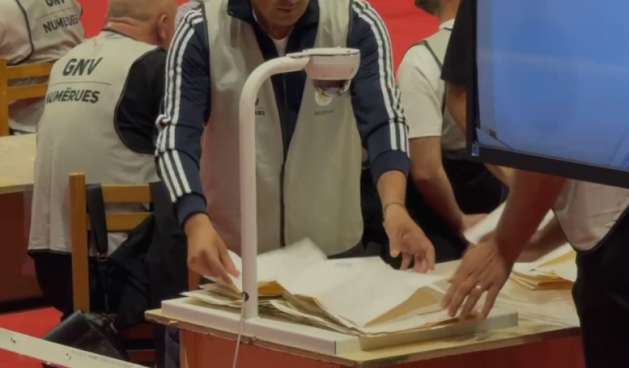 Ervin Llazar Ceca shpallet kryetar i ri i Bashkisë Berat