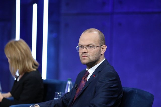 “Është rrezik potencial për të prishur…”/ Kandidati sulmon ashpër Ballukun: Duhet të arrestohet një moment e më parë