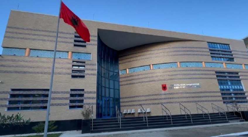 Favorizuan ndërtimet pa leje, Gjykata e Shkodrës cakton masën ‘detyrim paraqitje’ për efektivin dhe 3 punonjës të IMT