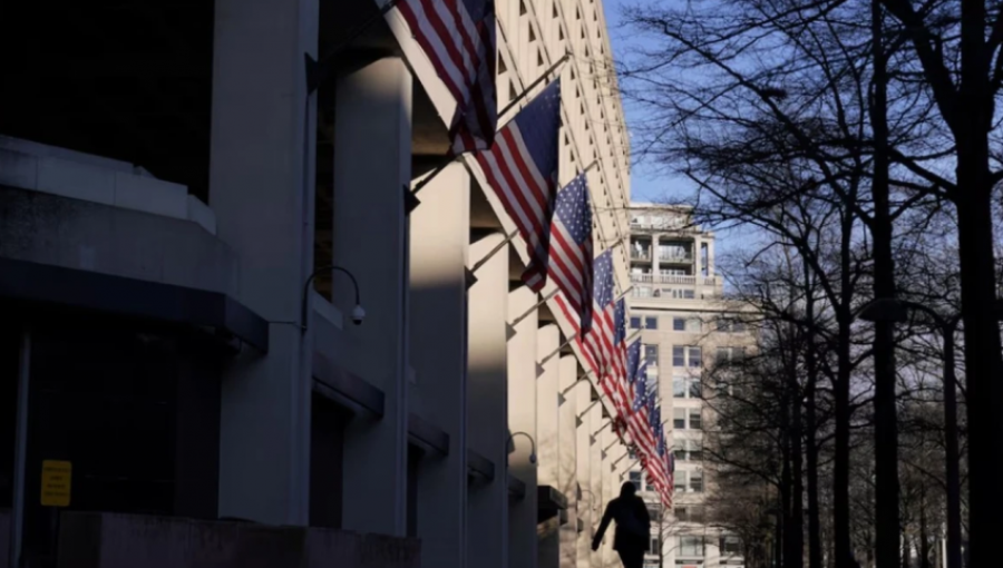 FBI shkarkon agjentë të tjerë që hetuan Trumpin