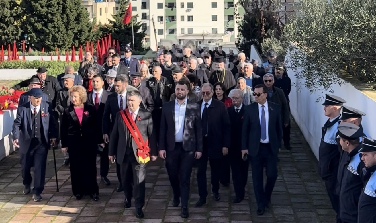 Fieri vijon festimet kuqezi për 29 Nëntorin, Ditën e Çlirimit