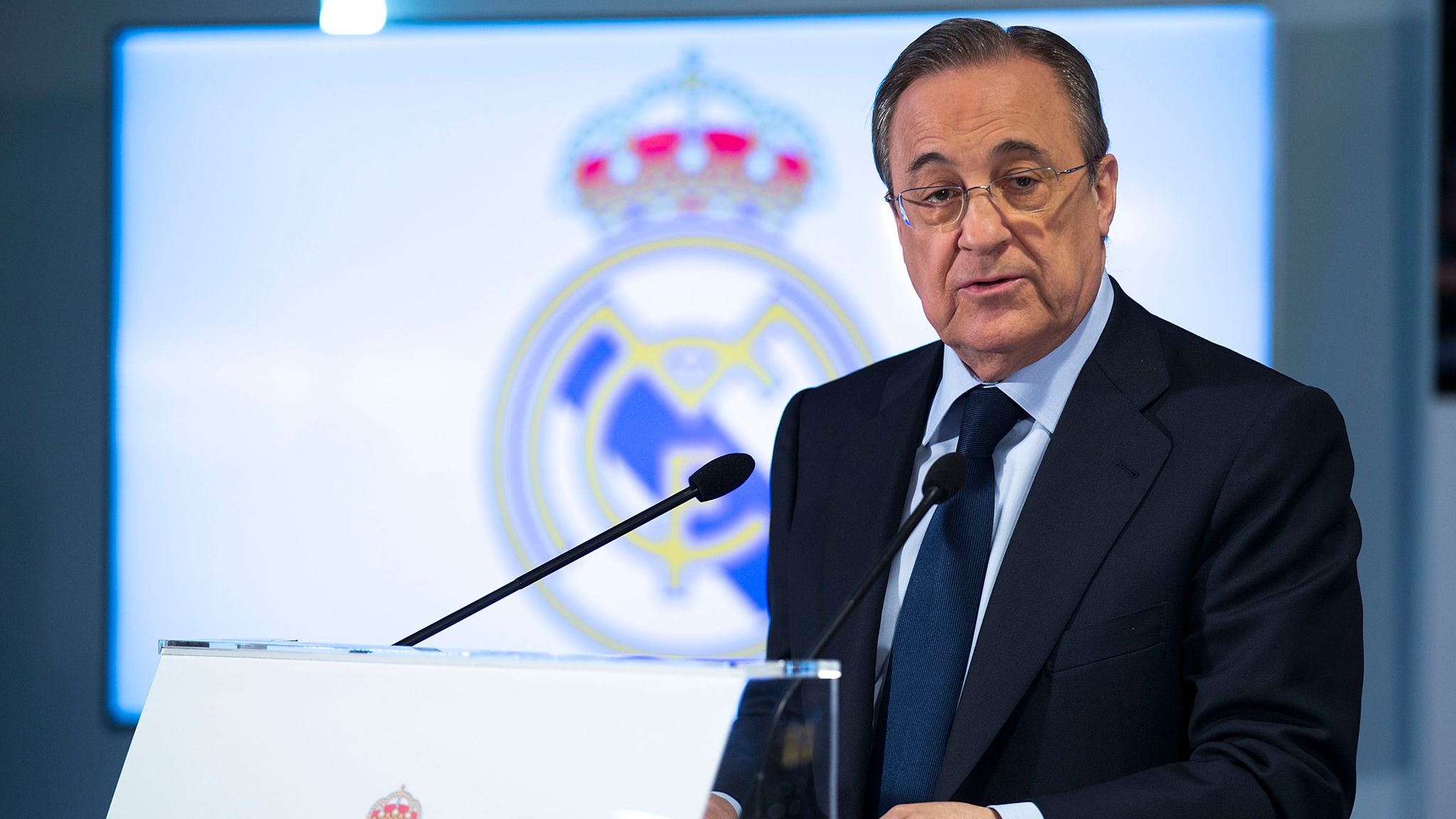 Florentino Perez zbulon risinë: Tifozët nga e gjithë bota do ta përjetojnë një ndeshje të Real sikur të ishin në Bernabeu