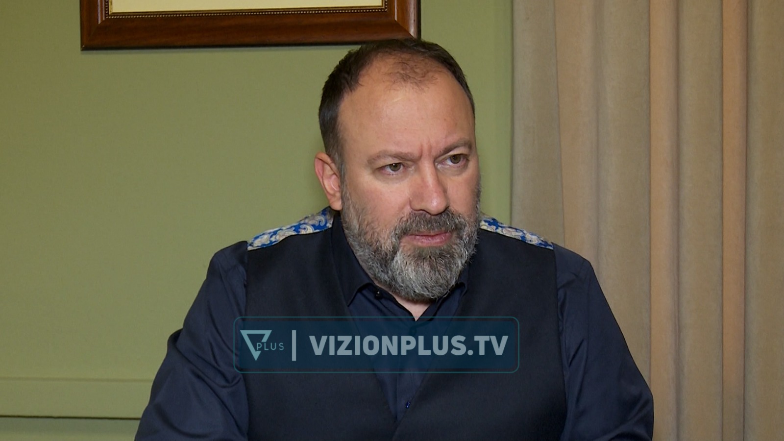 “Forcojmë kapacitetet vendore”, Mazniku: Duam reformë konsensuale, herët për të folur për ulje ose jo të bashkive