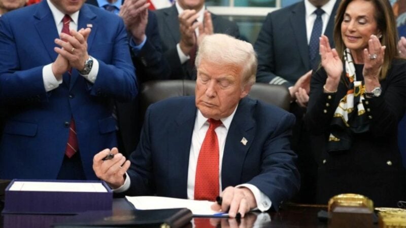 Frutat ekzotike, kafeja e mishi i viçit përjashtohen nga taksat e importit Trump nënshkruan urdhrin e ri ekzekutiv