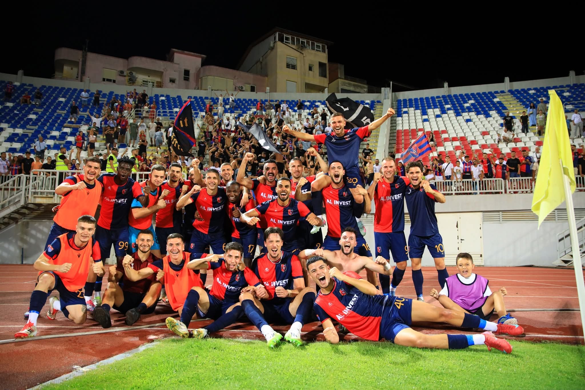 Fusha e “Loro Boriçit” gati, do të ndryshojnë edhe ndenjëset e stadiumit të Vllaznisë
