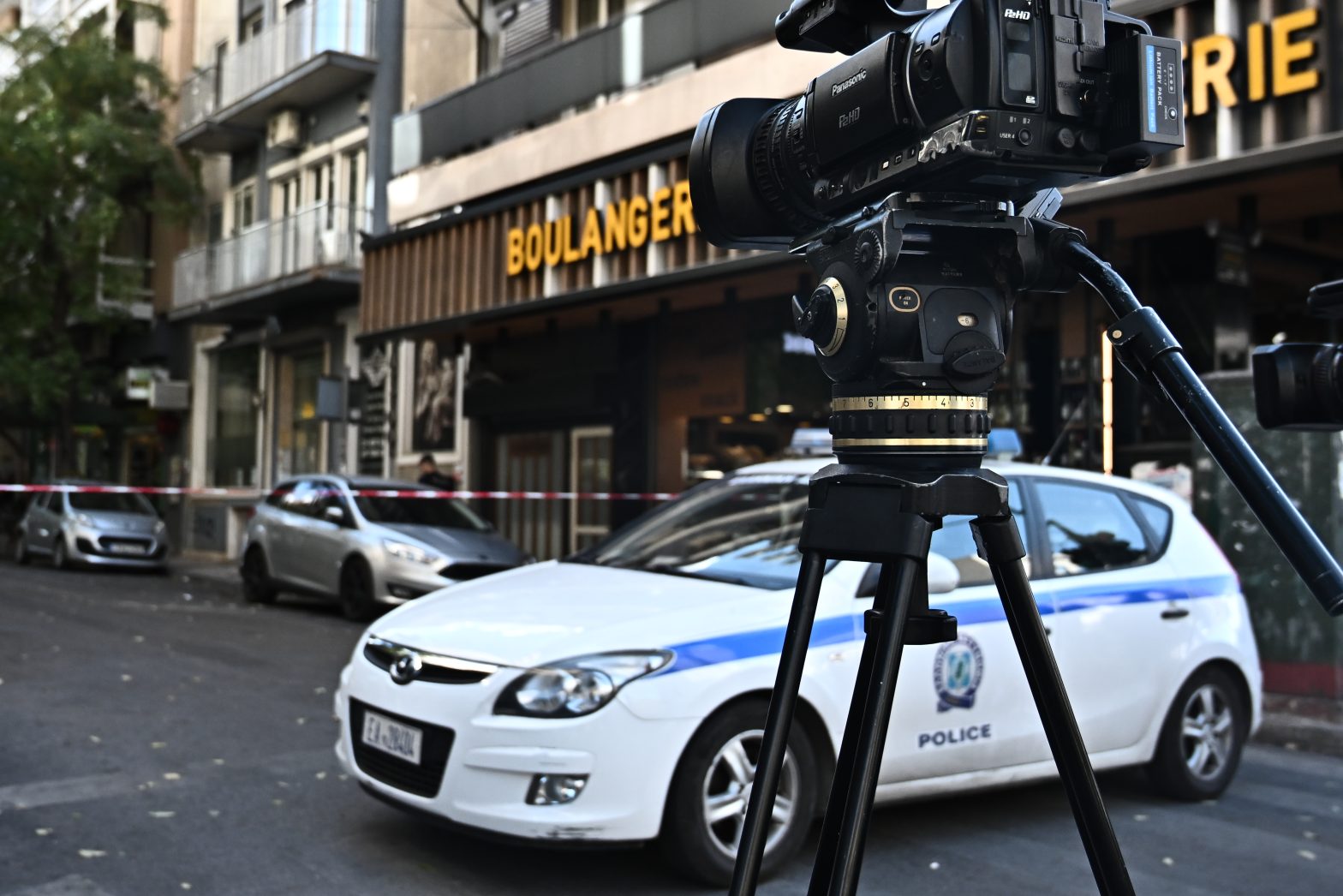 Gjendet i djegur brenda mjetit, dyshohet se është shqiptar