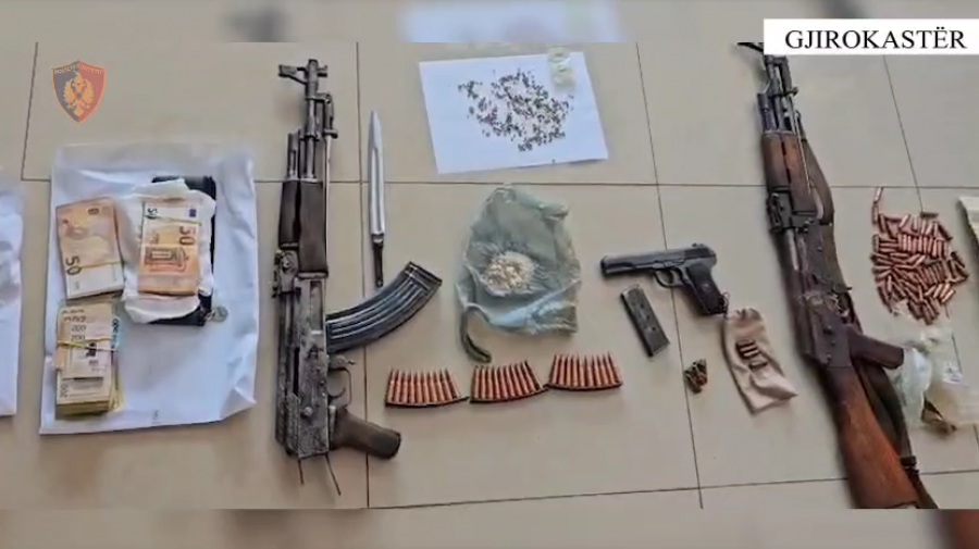 Gjirokastër/ Armë dhe drogë në banesë, në pranga 57-vjeçari, djali i tij i mitur dhe një tjetër! 2 në kërkim
