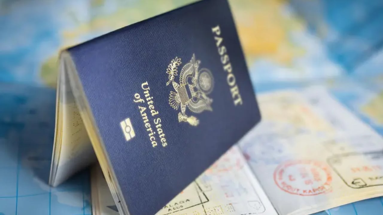 Gjykata i jep të drejtë Trumpit: Pasaporta amerikane do të njohë vetëm dy gjini!