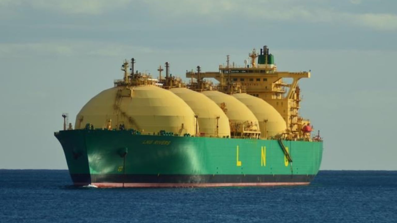 Goditën cisternat, përgjigjet Rusia/ Moska organizon sulm gjatë natës, 3 të vrarë dhe mbi 500 mijë familje pa energji