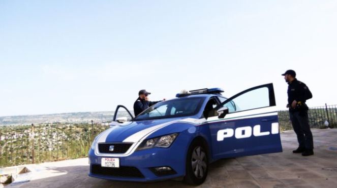 Grabitën punishten e skulptorit të njohur/ Arrestohen 2 ‘skifterët’ shqiptarë