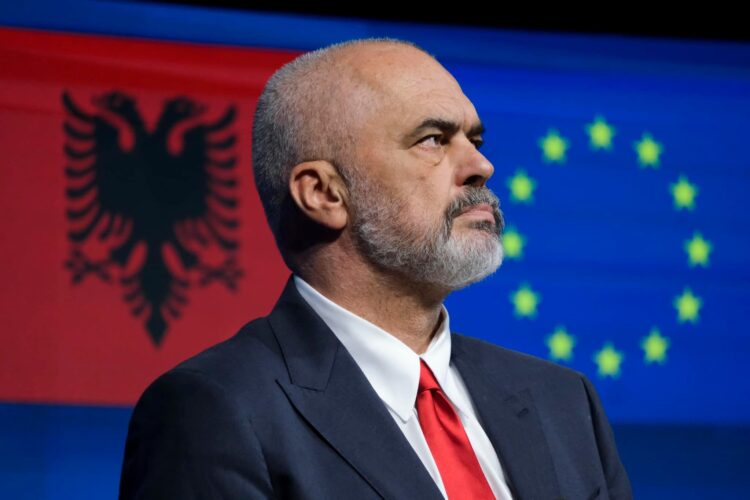 Hapja e kapitujve me BE, një proces më i mirë në letër se sa në praktikë