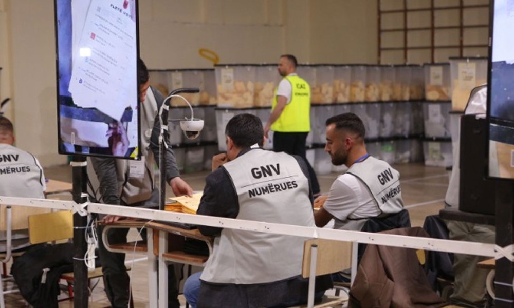 Hapja e kutive të “11 majit”/ KQZ do të shikojë numërimin dhe dokumentet e 210 kutive