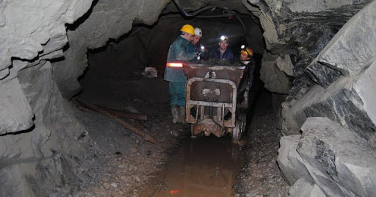 Humb jetën administratori në minierat e Bulqizës