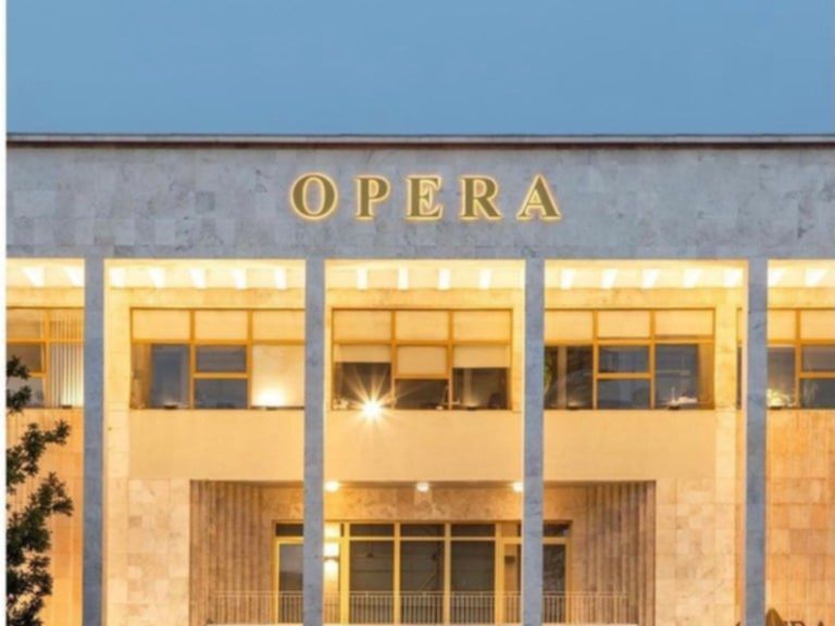 “Il Trovatore” kryevepra e Verdit në dhjetor në Opera,në skenë dhe tenori Josif Gjipali e mezzosoprano Enkeleida Shkoza