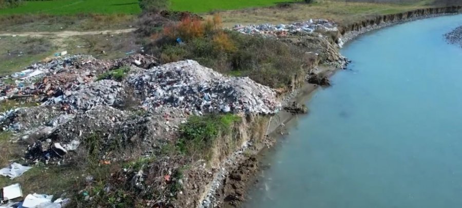 ‘Institucionet bëjnë një sy qorr’- BIRN: Anës lumenjve, ndotje masive nga landfillet klandestine të mbetjeve