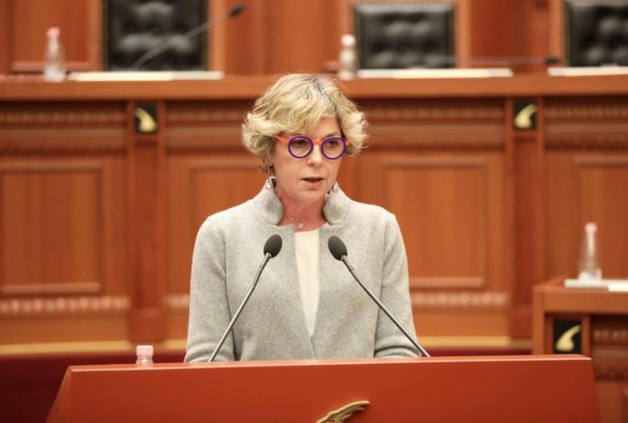 Instituti Kombëtar i Tumoreve/ Ministrja Sala takim me Presidentin e Aleancës Kundër Kancerit