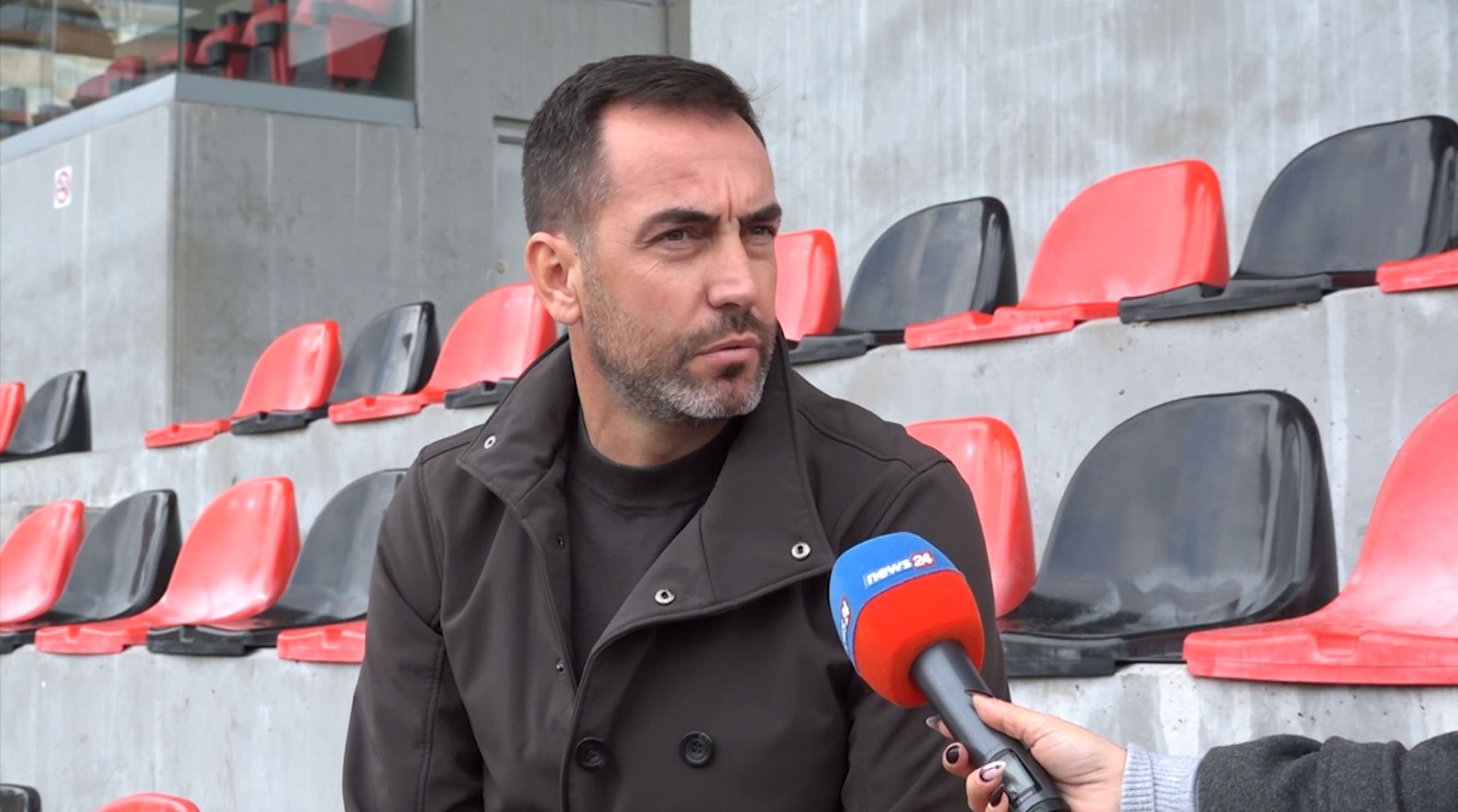 INTERVISTA/“Preferoj Ukrainën në finale, ja përse”, Osmani për shortin: Buzëqeshja e Dukës flet qartë. Kosova? Kanë super ekip (VIDEO)