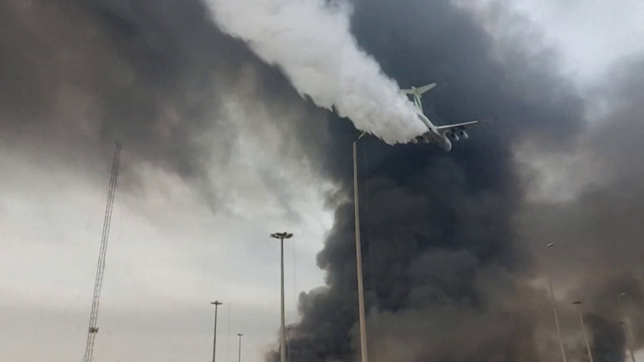 Irani “lutet” për ndihmë/ Zjarret shkatërrojnë pyjet e lashta, situata jashtë kontrollit