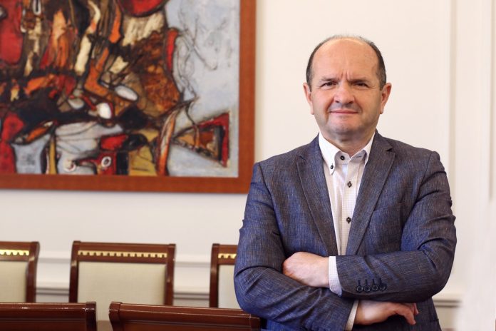 Ismail Syla: Dy zanafillat