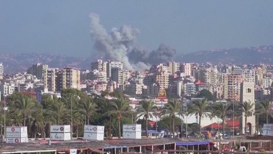 Izraeli vret zyrtarin më të lartë të Hezbollahut në sulmin e parë në Bejrut pas disa muajsh
