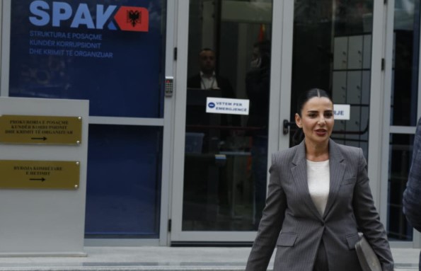 “Ka ikur në drejtim të paditur”/ Balluku e pandehur, shmang përballjen në Kuvend, deputetët: Mbi të ka akuza të rënda