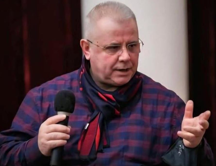 Kandidati i pavarur në Berat/ I uroj suksese kryetarit të ri