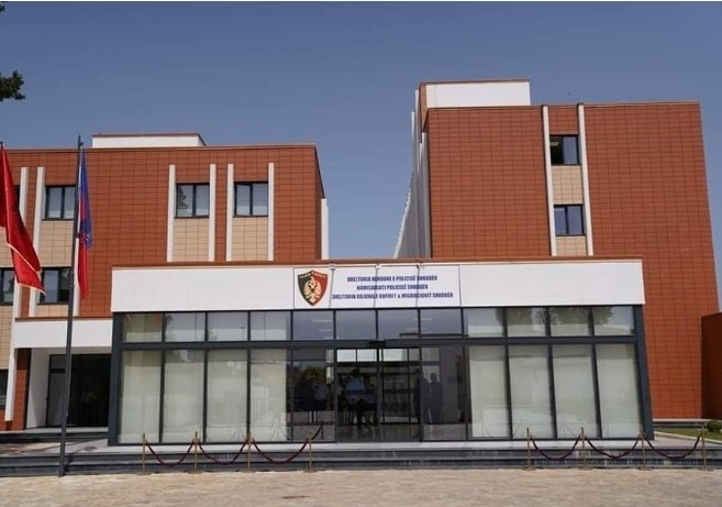 Kanosi fqinjin, arrestohet 37-vjeçari. Policia shpall në kërkim edhe bashkëpunëtorin