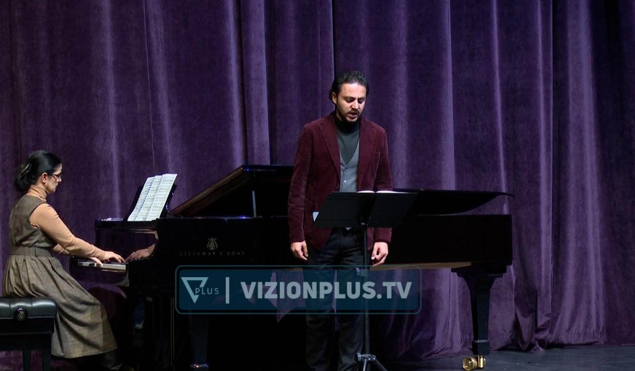 “Kënga e Mjellmës” në TKOB, shfaqja ngjitet në skënë mbrëmjen e të martës