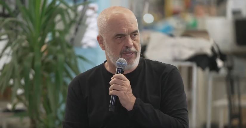 ‘Keni rritur pagat vetëm për veten tuaj’, Rama i përgjigjet komentuesve: Do vazhdojmë…