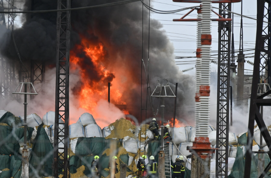 Kievi e akuzon Rusinë për “terrorizëm bërthamor” pas sulmeve ndaj nënstacioneve elektrike
