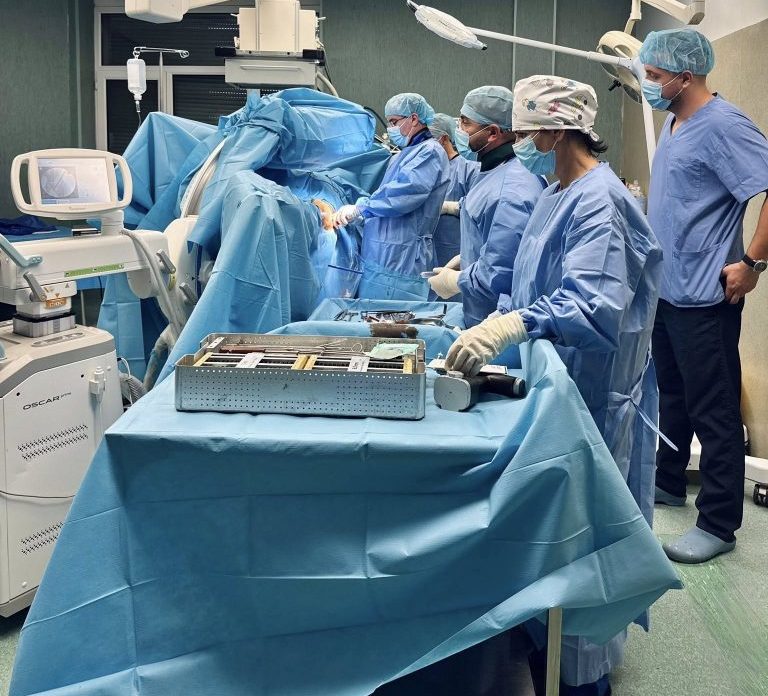 Kirurgët e Traumës realizojnë me sukses ndërhyrje miniinvazive