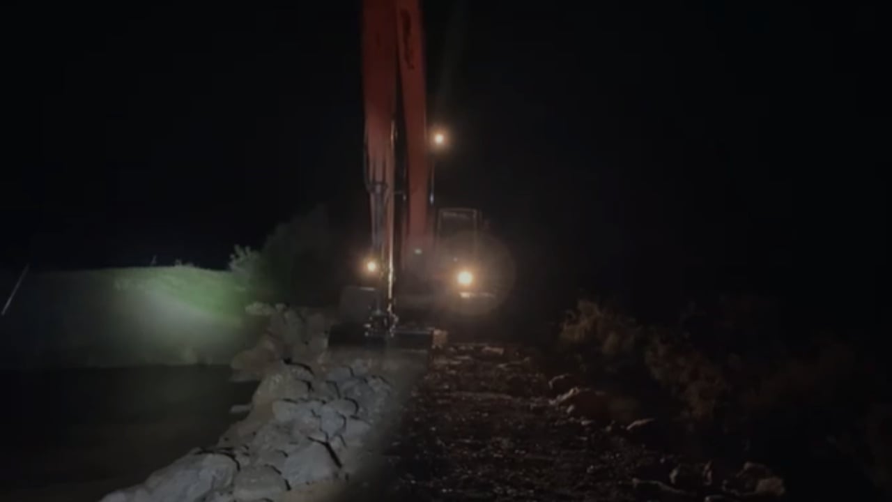 Kishte përmbytur qindra hektarë tokë bujqësore dhe rrethuar dhjetëra banesa, mbyllet pas 48 orësh argjinatura e çarë në lagunën e Vainit