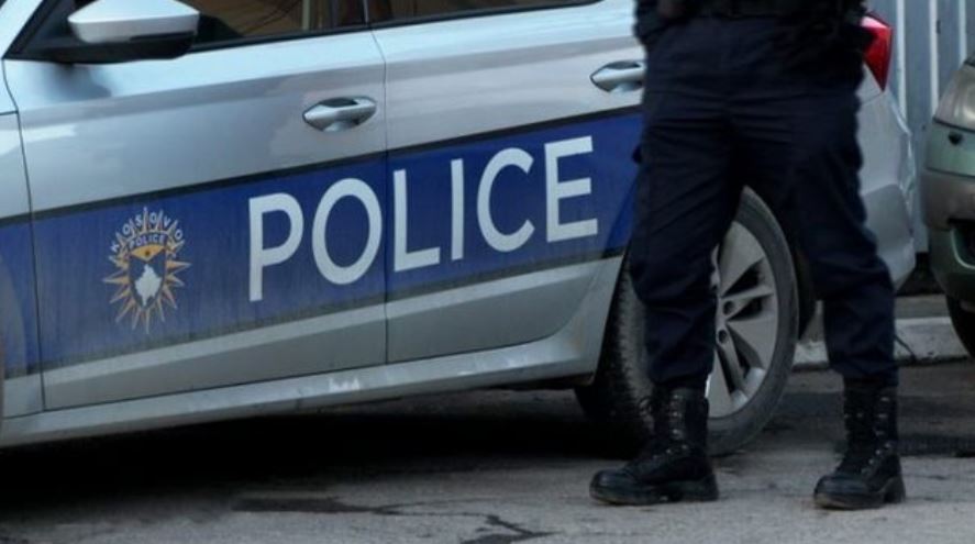 Kontrolle blic në Rahovec/ Zbulohet arsenal armësh