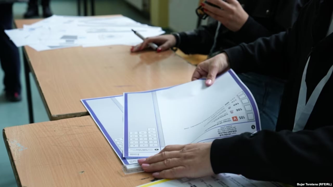 Kosovë: Zgjedhjet, proces i qetë dhe pa incidente serioze