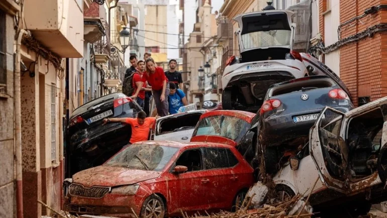 Kreu i qeverisë rajonale të Valencias jep dorëheqjen një vit pas përmbytjes me 229 viktima