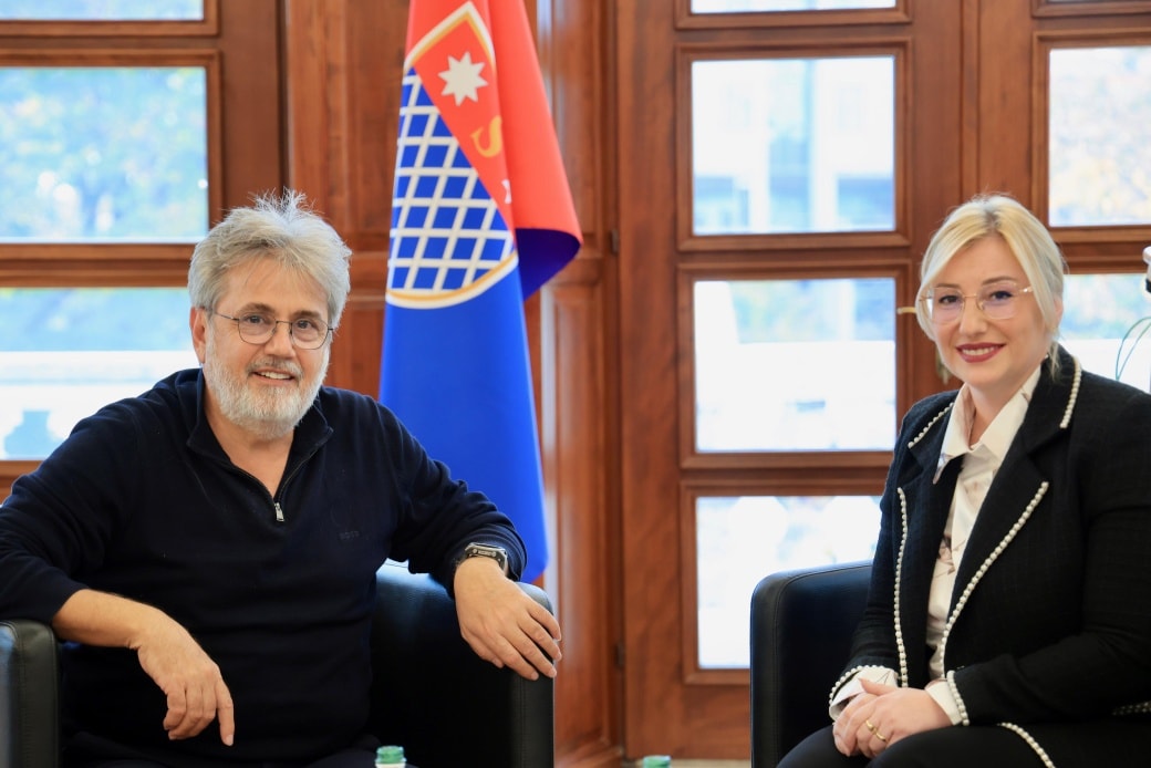 Kryebashkiaku Benet Beci takim pune dhe vlerësimi me drejtoreshën e Kadastrës Shkodër, Eglantina Frroku