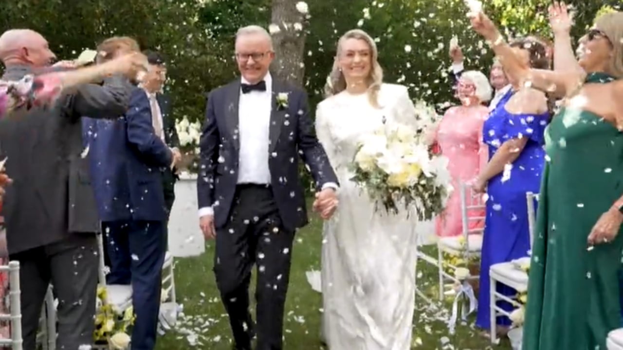 Kryeministri i Australisë i jep fund beqarisë, Albanese i pari që kurorëzohet në detyrë: Jemi shumë të lumtur