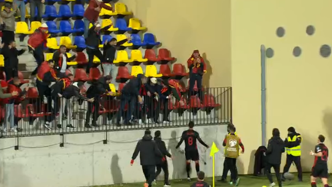 Kuqezinjtë kalojnë në avantazh ndaj Andorrës