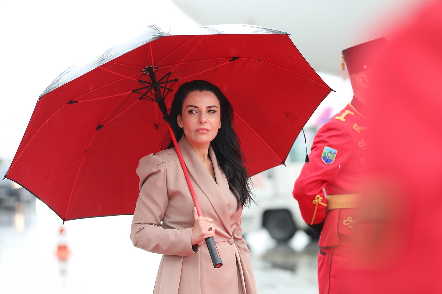 Kushtetuesja shtyn për javën tjetër çështjen e pezullimit të Ballukut