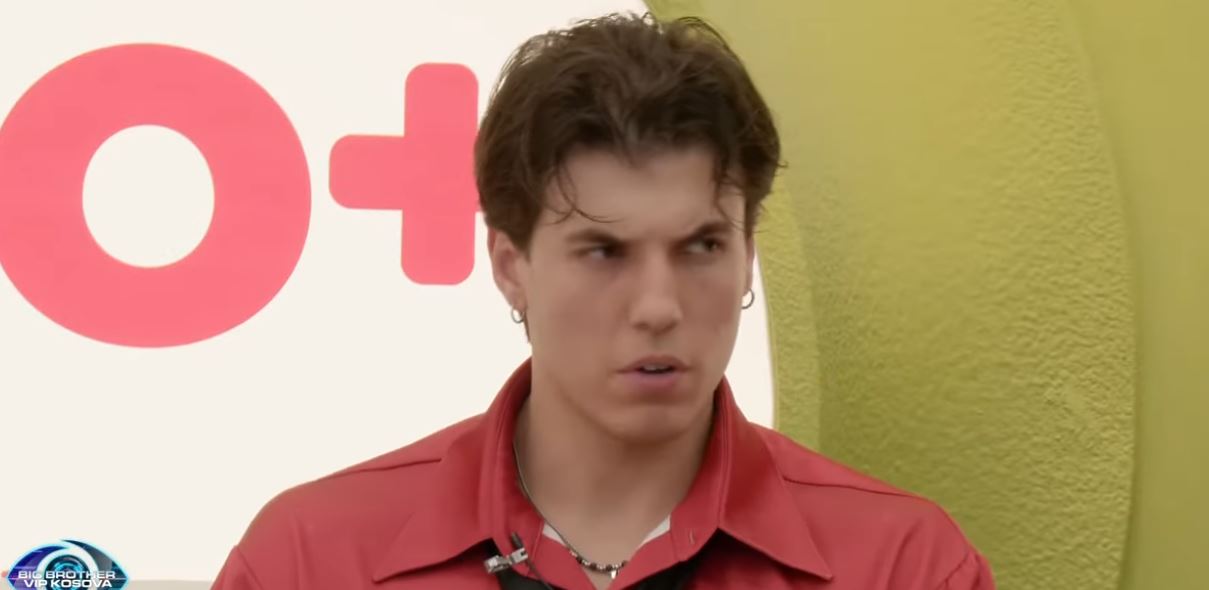 Labi ngriti dilema për orientimin seksual të Klodit, ja reagimi i tij